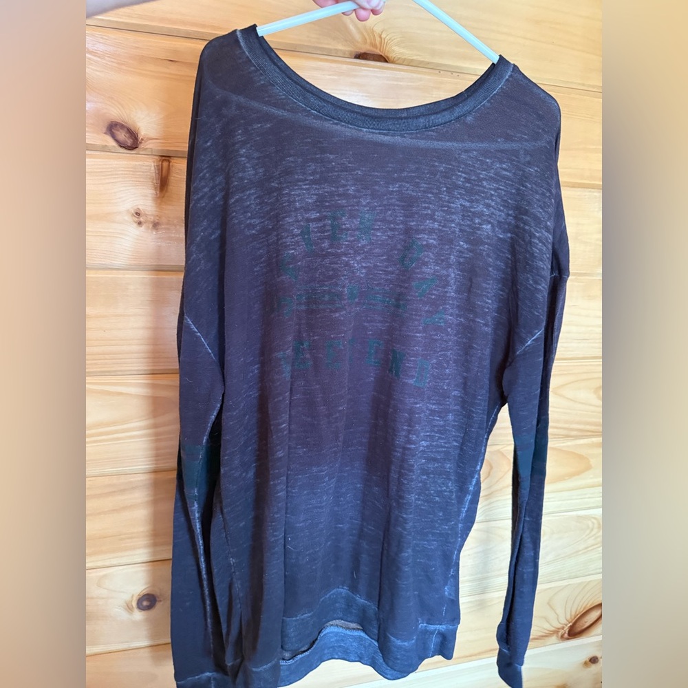 Fifth Sun Charcoal Heathered Long Sleeve Tee with Subtle Green Print